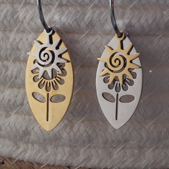 L.J. - Me Jewelry - Stainless steel Sunflower Hypoallergenic hoop earrings in 12mm/15mm/20mm